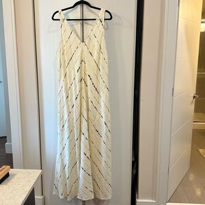 Simply Vera Vera Wang linen maxi dress